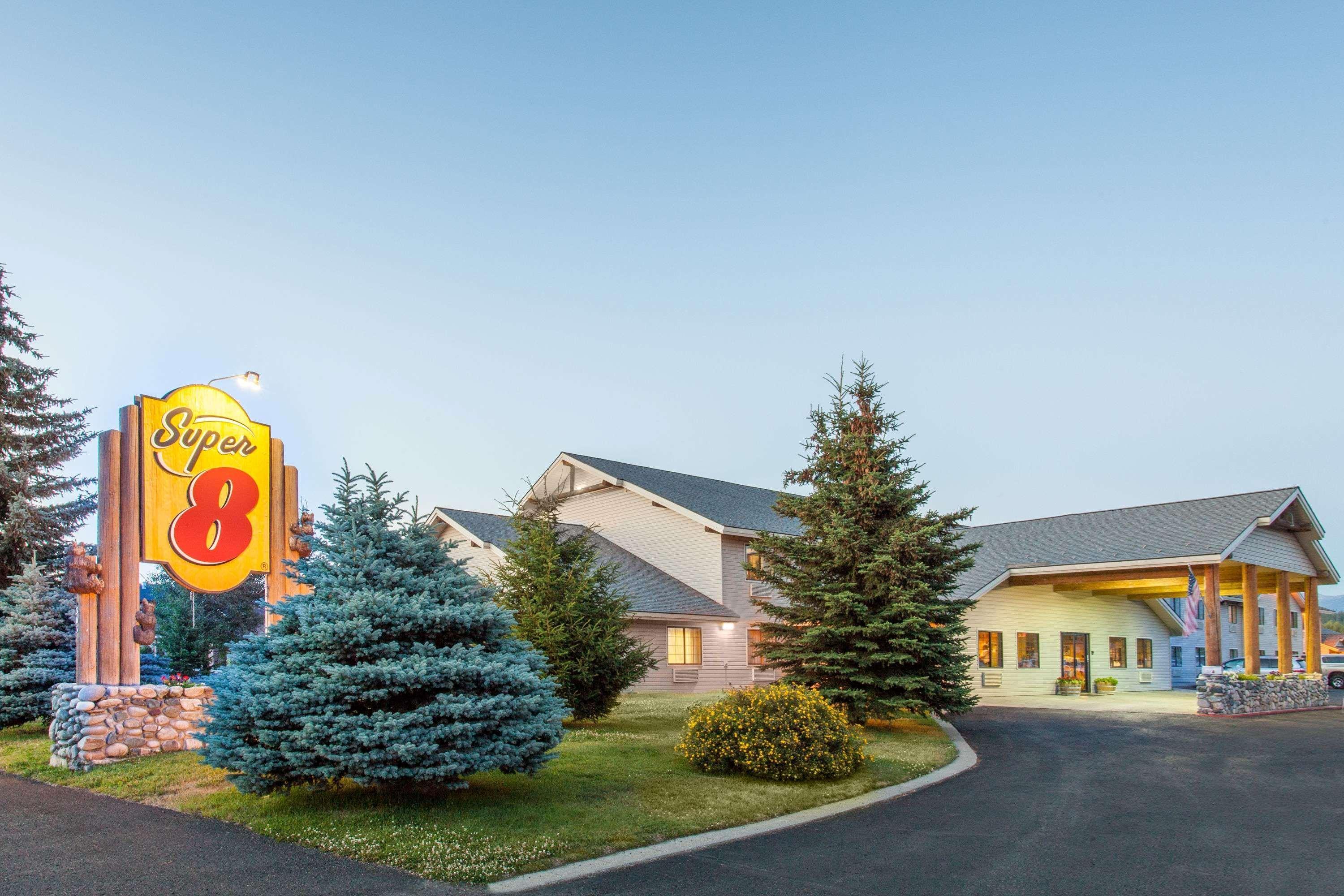 Super 8 By Wyndham Mccall Exteriér fotografie